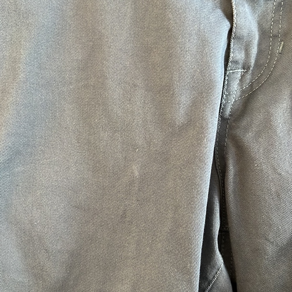 Volcom Shorts - Picture 2 of 7